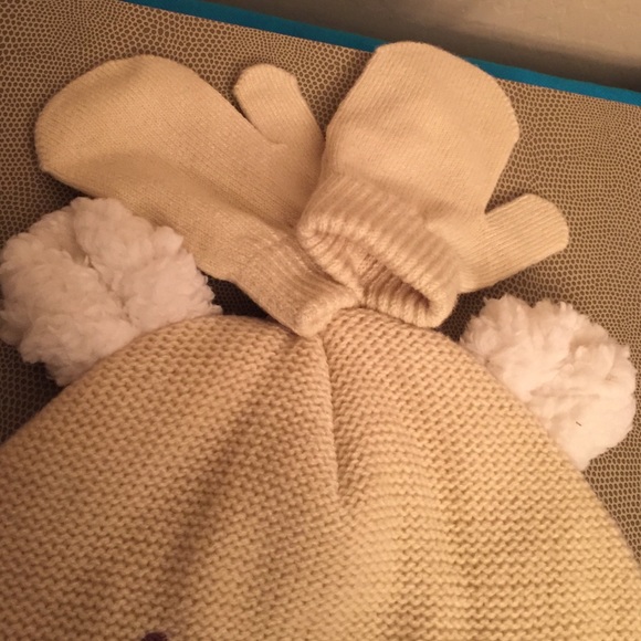 😝HP2X🙃 ONE SET LEFT! Baby Bear Hat & Mittens Set - Picture 3 of 4