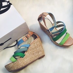 💚Nine west wedges size 8💚