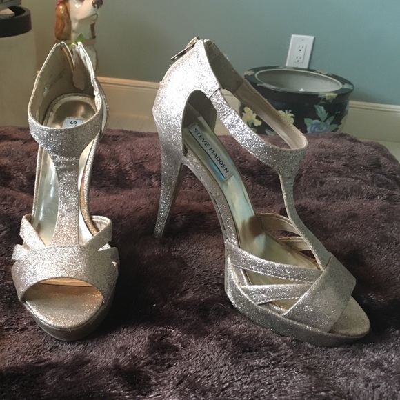 Steve Madden Put on your Dancing Shoes!! - Picture 1 of 4