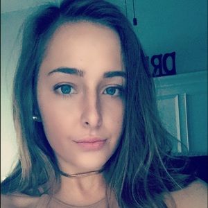 Meet your Posher, Jillian