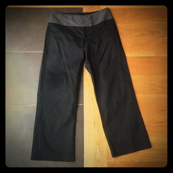 White House black-market black capris