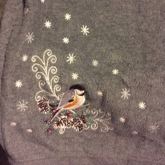 🕊 Fleece 🕊 - Picture 3 of 4