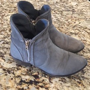 Steve Madden Gray Boots size 7