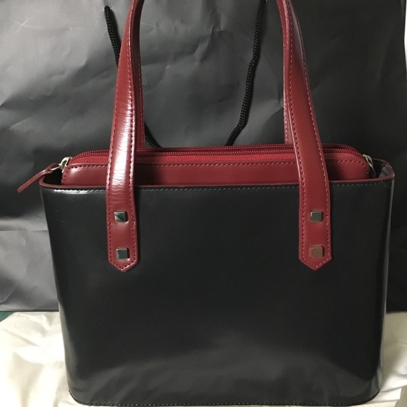 Nicole Miller Handbags - Nicole Miller purse 👛