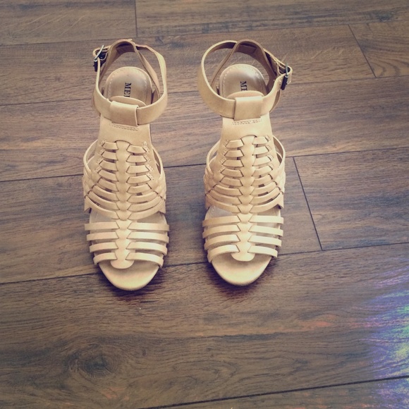 Tan Merona Sandals Size 7