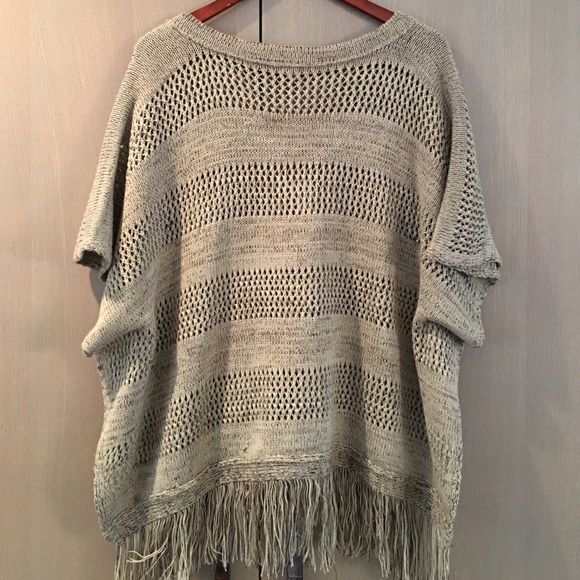 Gray knit poncho sweater - Picture 2 of 3