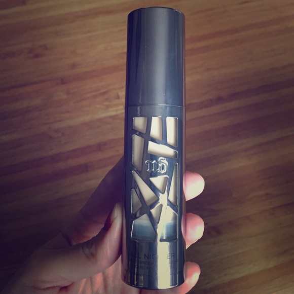 Urban Decay All Nighter Foundation Shade 3.0
