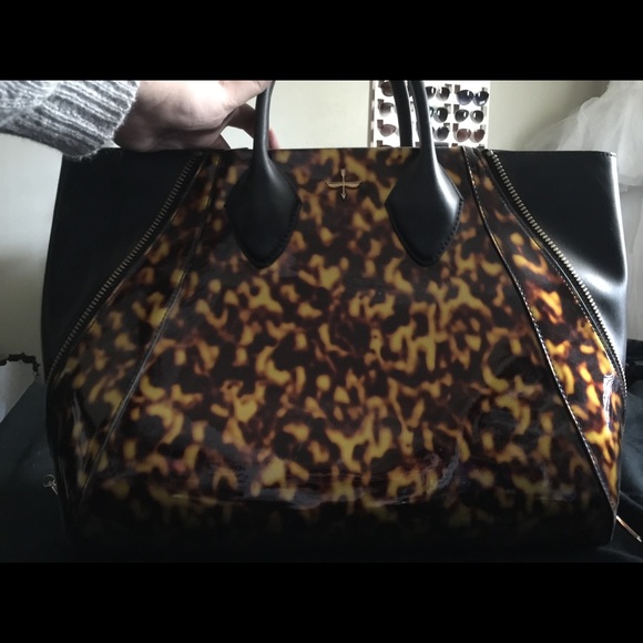 Pour La Victoire Bag