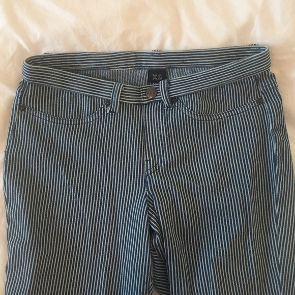 Hue Conductor Striped Jeggings XS NWT - Picture 2 of 2