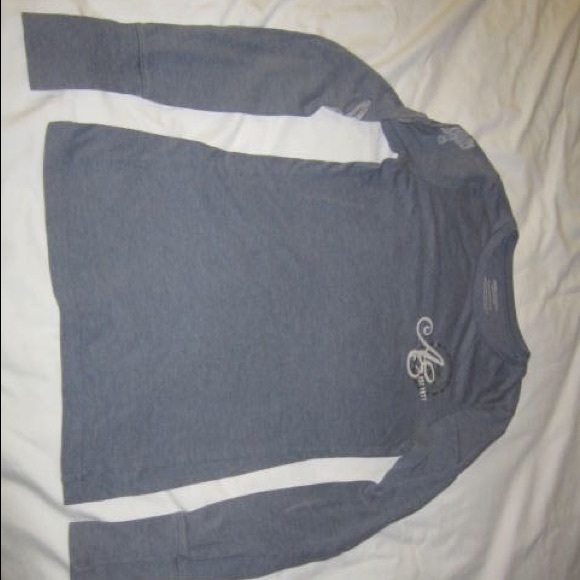 American Eagle woman's extra small shirt - Picture 1 of 4