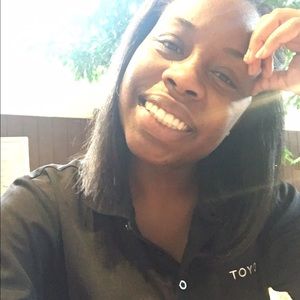 Meet your Posher, Niya