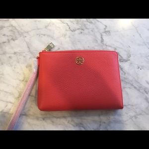 Tory burch wristlet