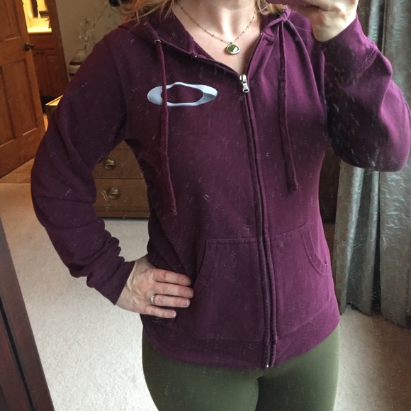 Maroon Oakley Hoodie - Picture 1 of 2