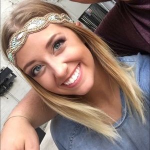 Meet your Posher, Brooke