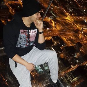 Meet your Posher, Anas