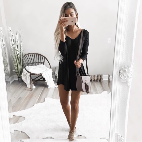 Black Tunic LongSleeve Crisscross Open Back - Picture 2 of 4