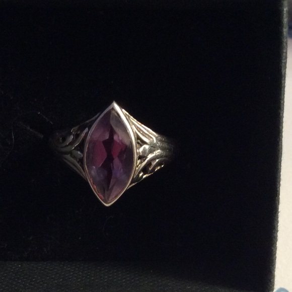 Jewelry - VINTAGE SIZE 9.25 AMETHYST STERLING SILVER RING