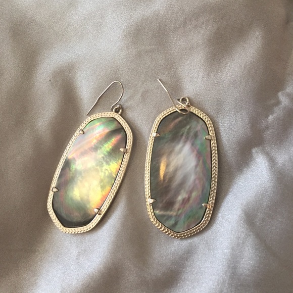 Kendra Scott Elle Earrings