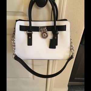 Hardly used Michael Kors leather handbag