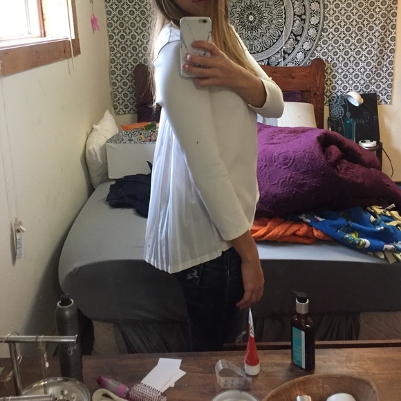 Lululemon White Blouse with Pleated Back