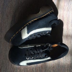 VINTAGE Dr. Martens Grunge Oxford Bowler Shoe