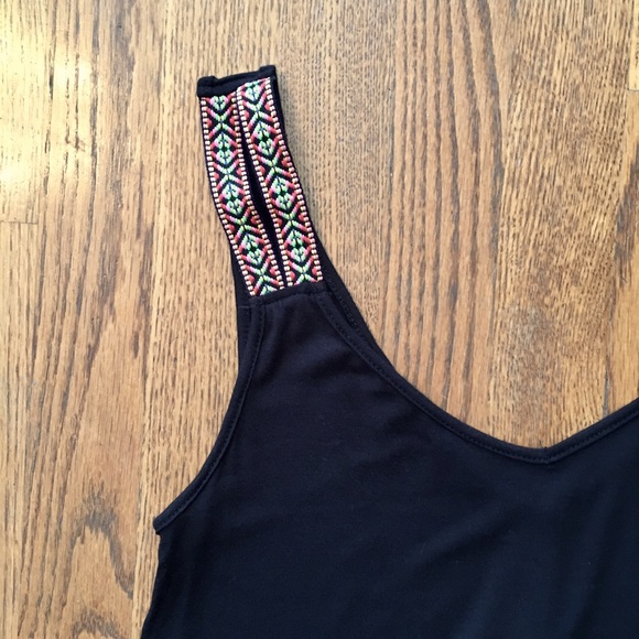 ❗️SOLD❗️NWOT Aztec Strap Tank - Picture 2 of 4