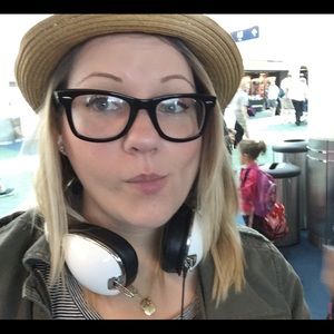 Meet your Posher, Carrie