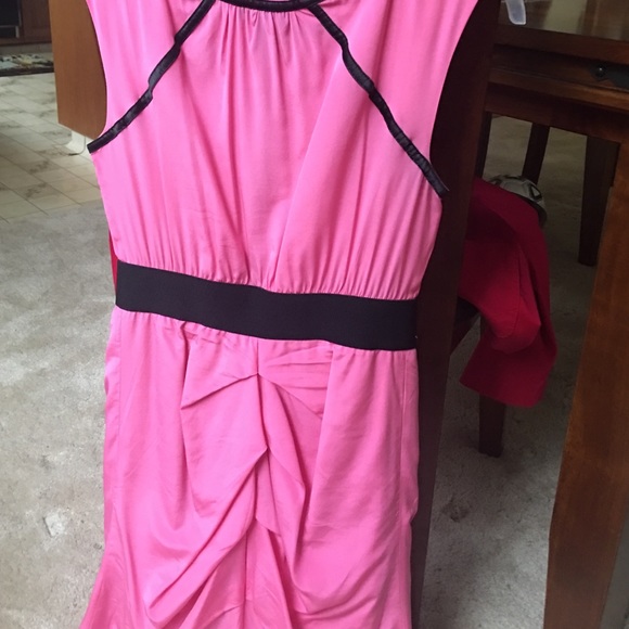 Dress - Picture 4 of 4