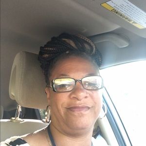 Meet your Posher, Roslyn