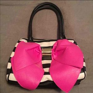 ⚡️BF SALE⚡️BETSEY JOHNSON Large Bow Handbag Purse