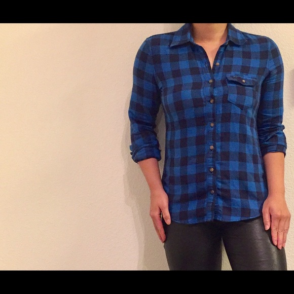 🎉Host Pick🎉Abercrombie Flannel Button Down - Picture 2 of 4