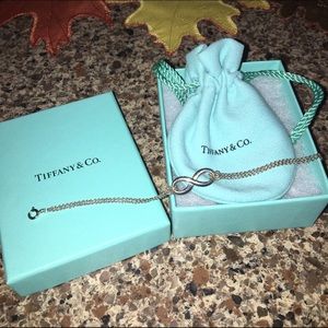 NWOT Tiffany Infinity Bracelet