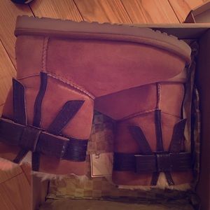 Women 7 josette uggs perfect for the fall