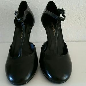 Newport news mary jane pumps