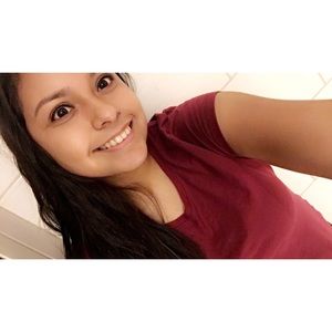 Meet your Posher, Andrea