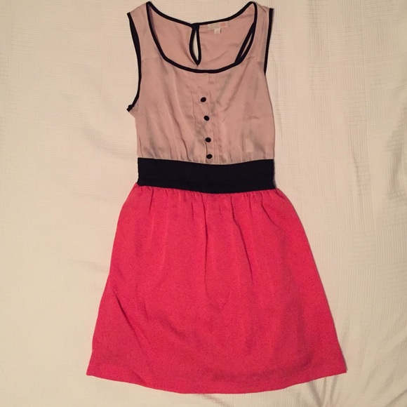 Gianni bini casual dress. Size small - Picture 1 of 4