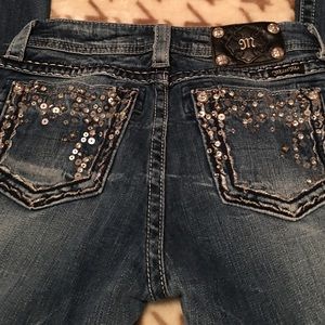 Miss Me size 27. Fits like a 26.