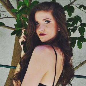 Meet your Posher, Rebecca