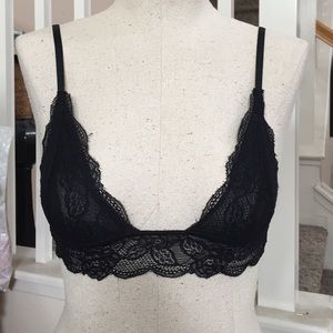 Brandy Melville black lace bralette!!