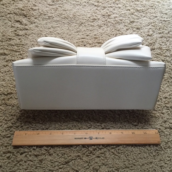 Samantha Vega Bow clutch purse w/ strap - Picture 3 of 6