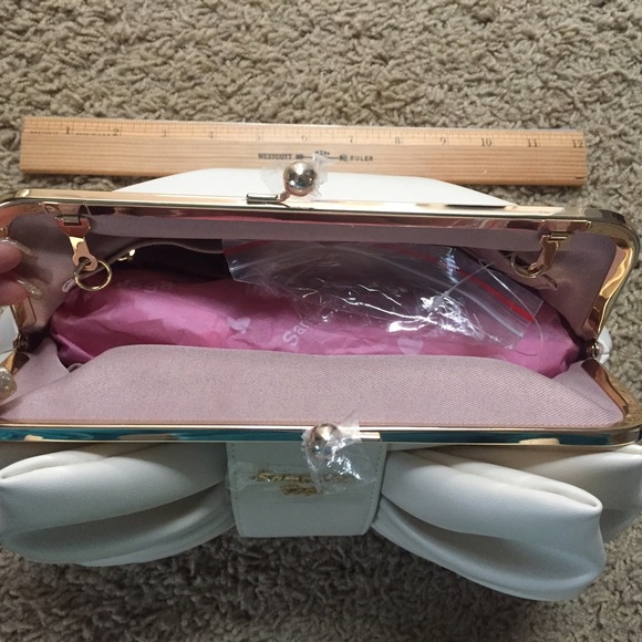 Samantha Vega Bow clutch purse w/ strap - Picture 4 of 6