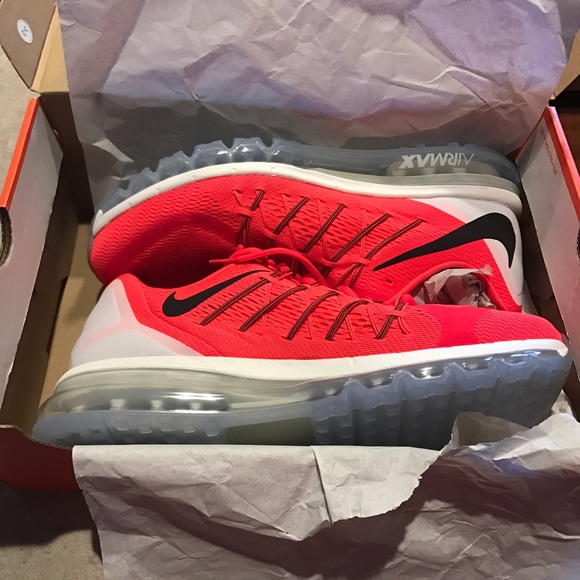 NEW-in-box Nike Air Max 2015 -- size 11.5