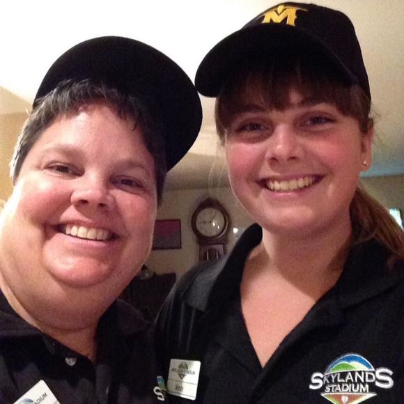 Meet your Posher, Cheryl