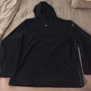 NWOT Men's Nike hooded pullover
