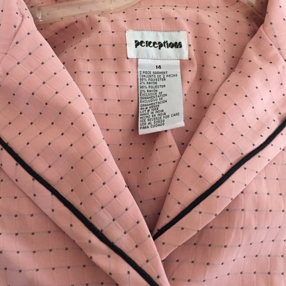 Vintage Pink with Black Polka Dots Blazer - Picture 4 of 4