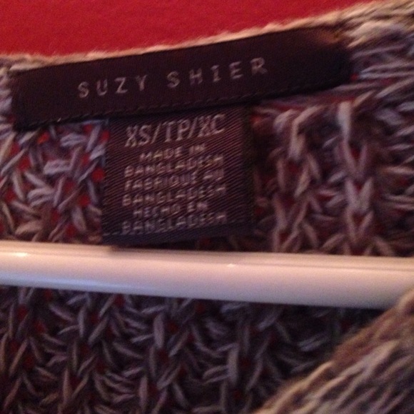 Gray and white sweater ✨ - Picture 3 of 3