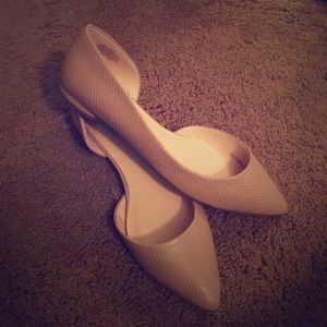 Nine West snakeskin Dorsey flats