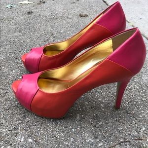 NIB Nine West Peep Toed Pumps
