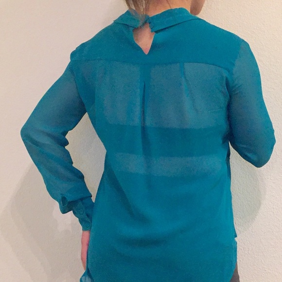 🎉Host Pick🎉BCBG Max Azria Teal Blouse - XXS - Picture 4 of 4