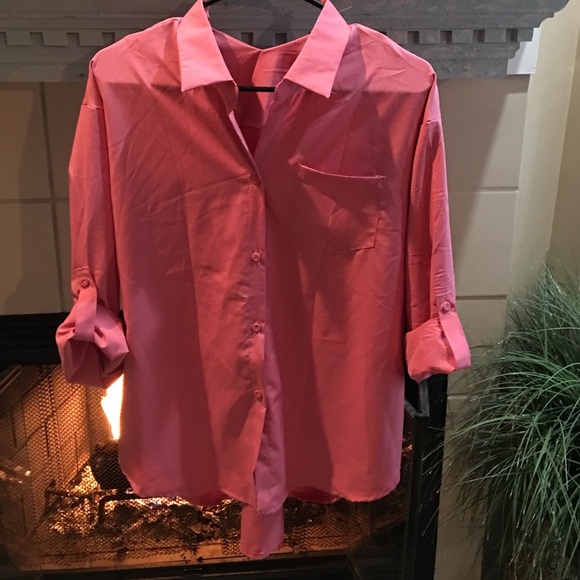 Closet closing! unique double vee cut blouse